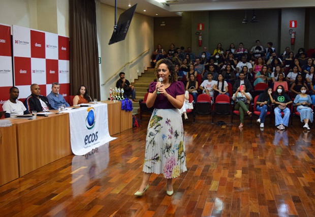 A subsecretária Izabella Cavalcante representou a SEE no evento do  Movimento Ecos 2022. Foto: Divulgação Dom Helder